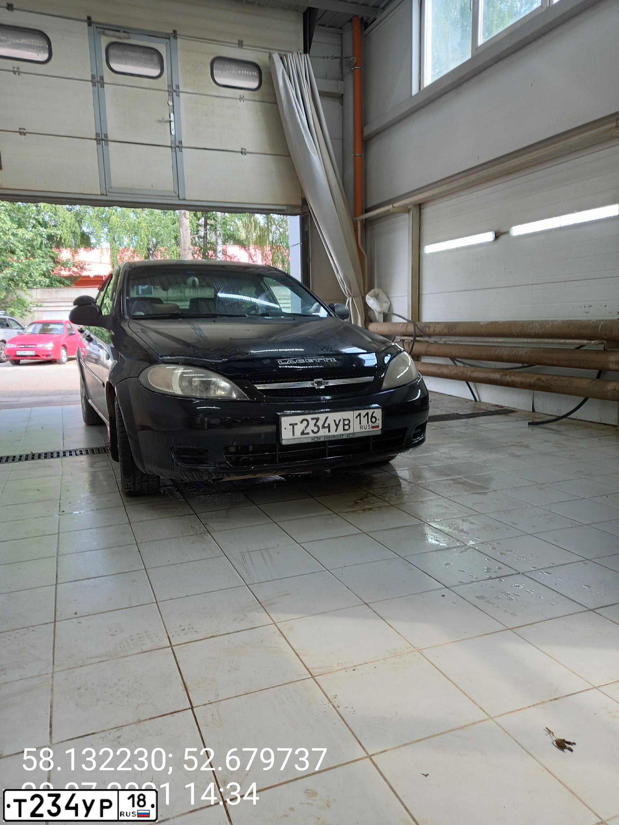 Фото автомобиля LADA VESTA, 2016 — госномер Х986ХА102. Цвет: ТЕМНО-ЗЕЛЕН.