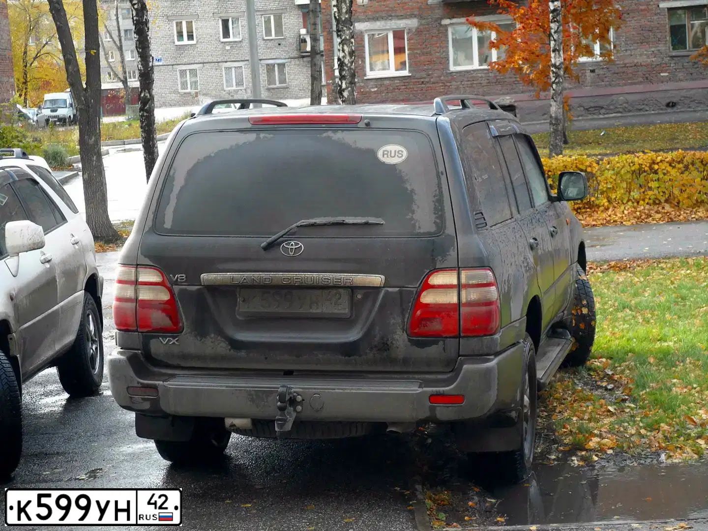 Фото автомобиля TOYOTA LANDCRUISER, 2003 — госномер М936ОА75. Цвет: ЧЕРНЫЙ