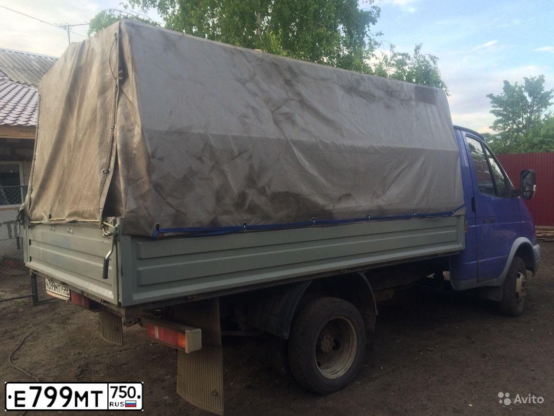 Фото автомобиля VOLKSWAGEN TRANSPORTER, 2004 — госномер М828НР21. Цвет: СЕРЫЙ ТЕМНЫЙ