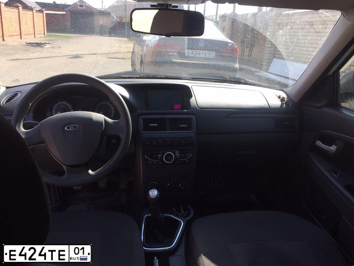 Фото автомобиля VOLKSWAGEN JETTA, 2014 — госномер Е424ТЕ01. Цвет: Коричневый