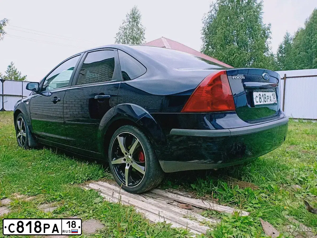 Фото автомобиля FORD FOCUS, 2006 — госномер К241МТ177. Цвет: ТЕМНО-СИНИЙ
