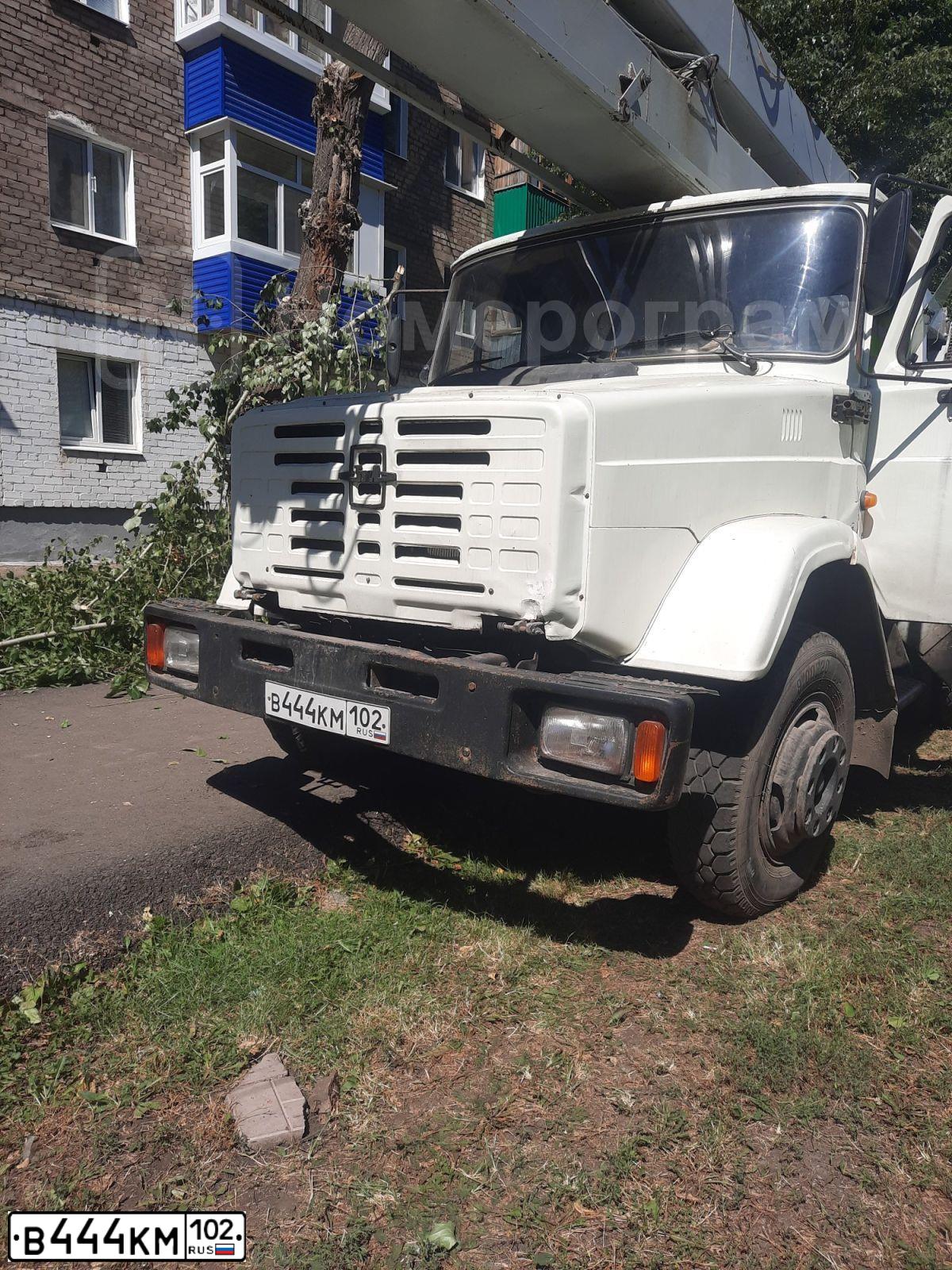 Фото автомобиля GAZ 3221 EL, 2008 — госномер В444КМ102. Цвет: БЕЛЫЙ