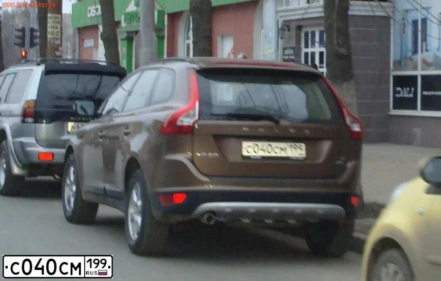 Фото автомобиля VOLVO XC60, 2014 — госномер А136ОВ51. Цвет: СЕРО-БРОНЗОВЫЙ