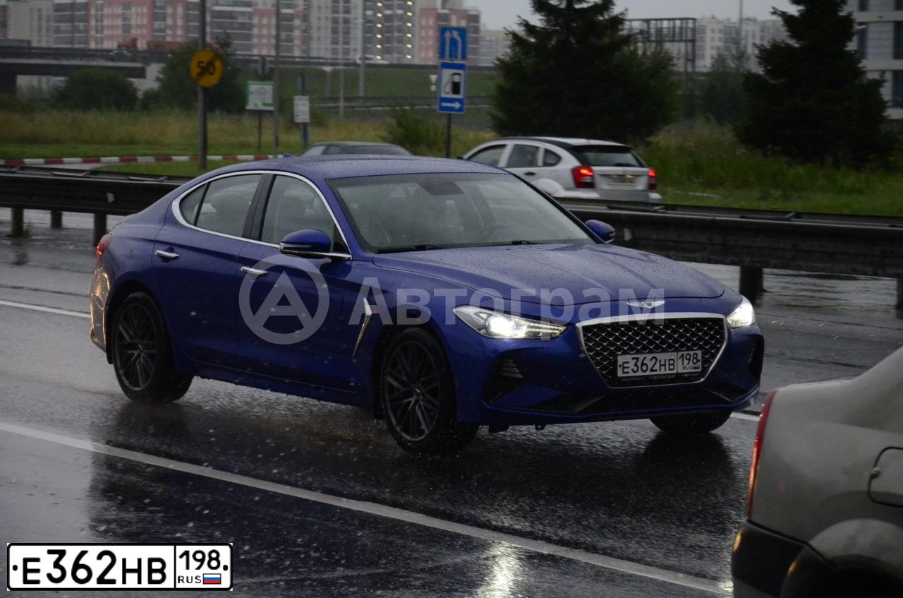 Фото автомобиля GENESIS G70, 2019 — госномер Е035НК51