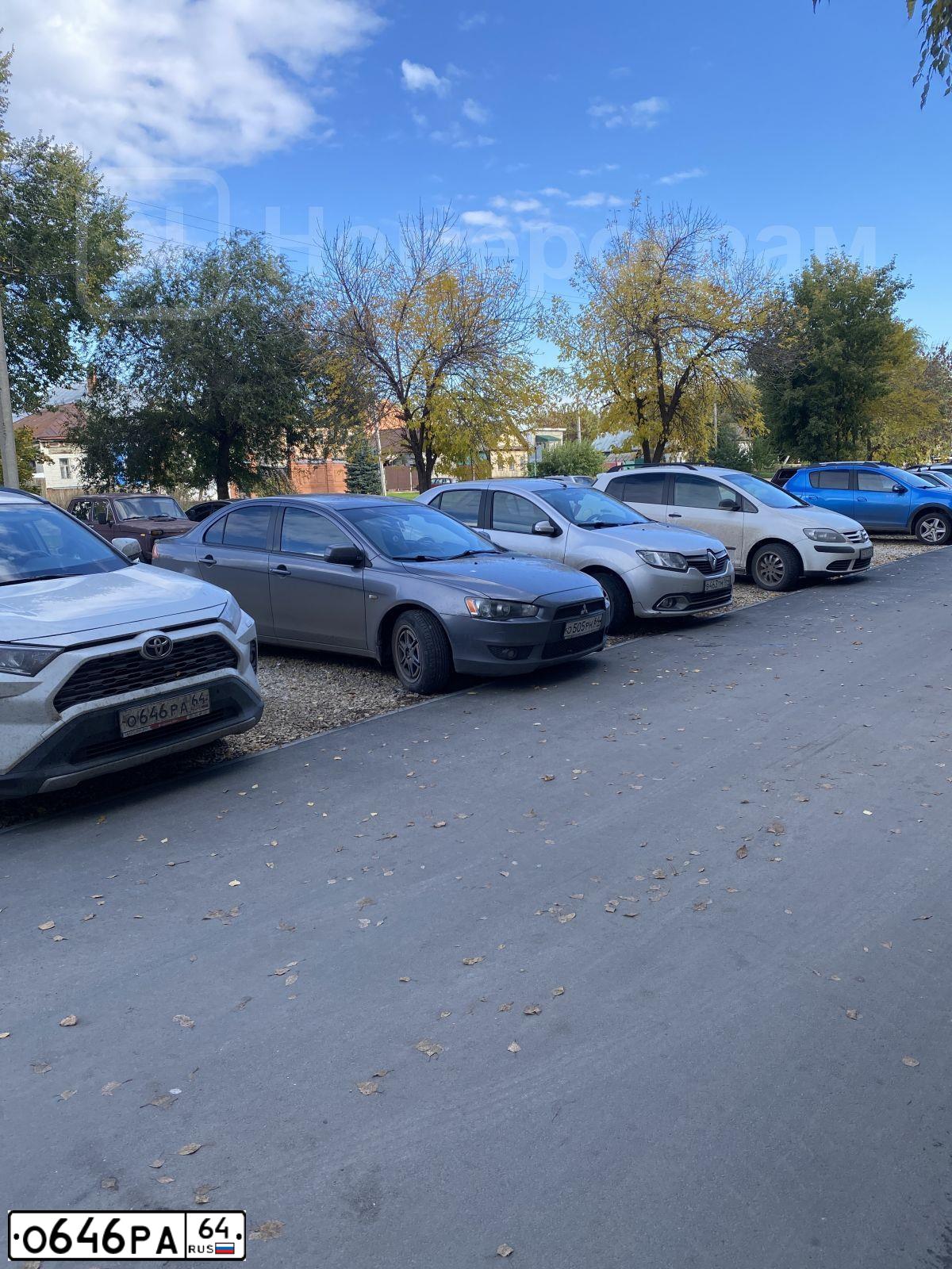Фото автомобиля KIA CEE'D, 2007 — госномер Х050ОК64. Цвет: СИНИЙ