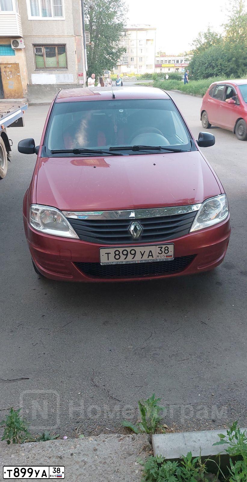 Фото автомобиля RENAULT LOGAN, 2010 — госномер Т899УА38. Цвет: Красный