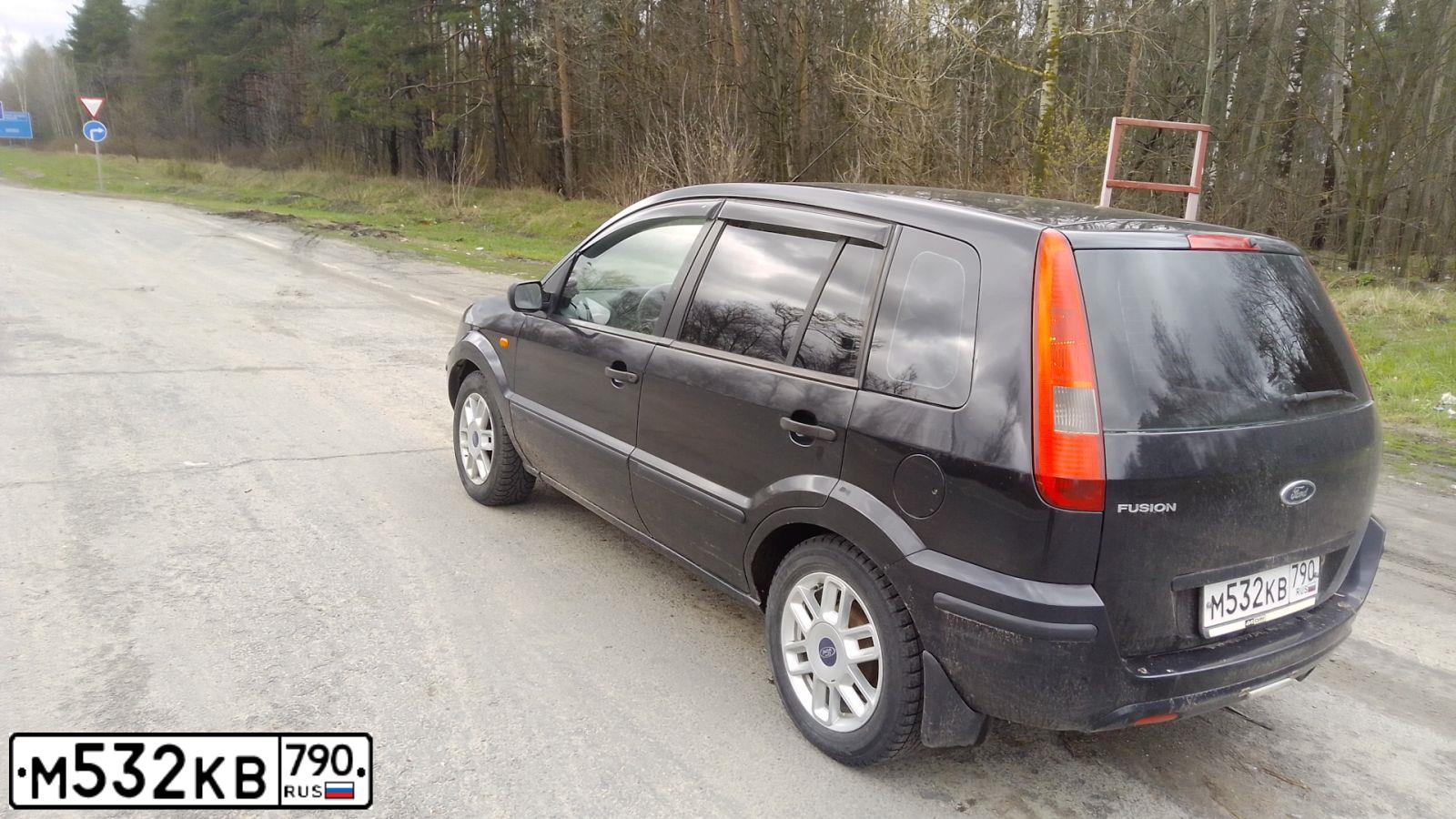 Фото автомобиля FORD FUSION, 2005 — госномер У724ТР33. Цвет: ЧЕРНЫЙ
