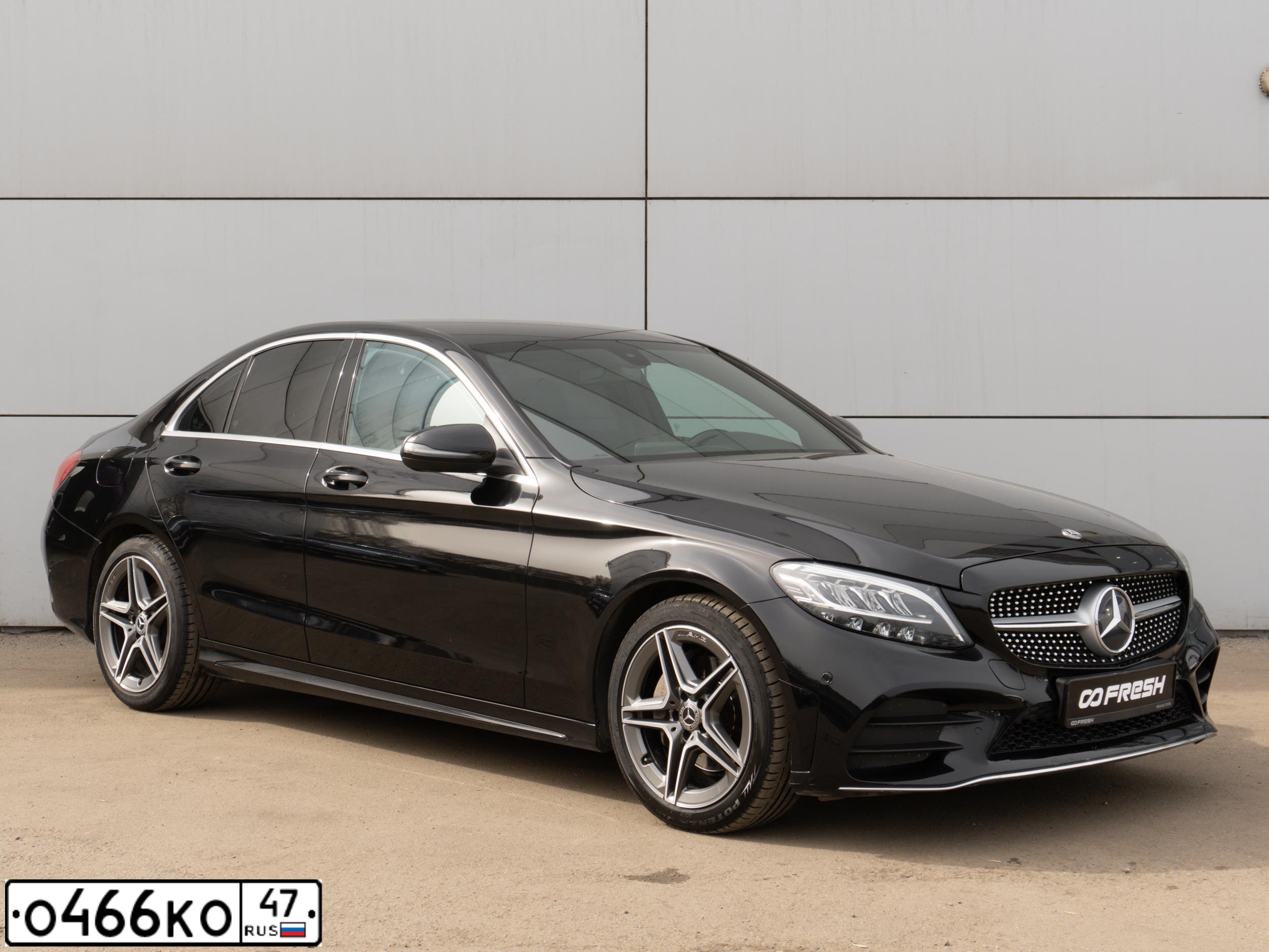 Фото автомобиля MERCEDES C-KLASSE, 2018 — госномер О466КО47. Цвет: ЧЕРНЫЙ