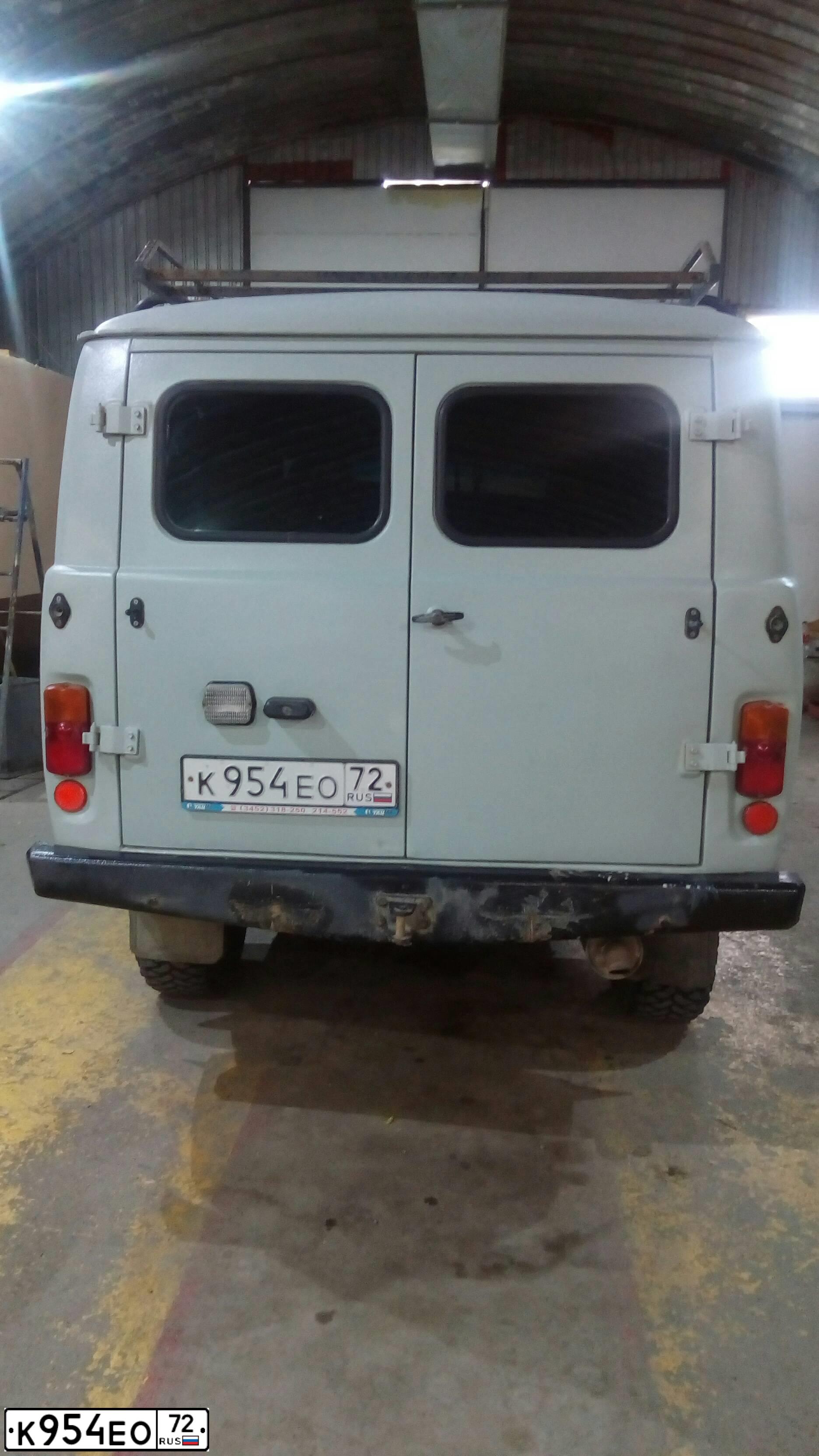 Фото автомобиля UAZ 3741, 2007 — госномер К954ЕО72. Цвет: СЕРЫЙ