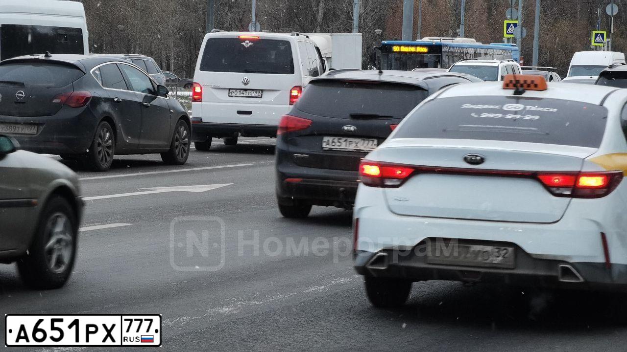 Фото автомобиля KIA CEED, 2015 — госномер В236КУ790. Цвет: ЧЕРНЫЙ ПЕРЛАМУТР