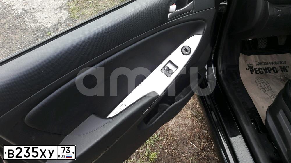 Фото автомобиля HYUNDAI SOLARIS, 2014 — госномер В235ХУ73. Цвет: ЧЕРНЫЙ
