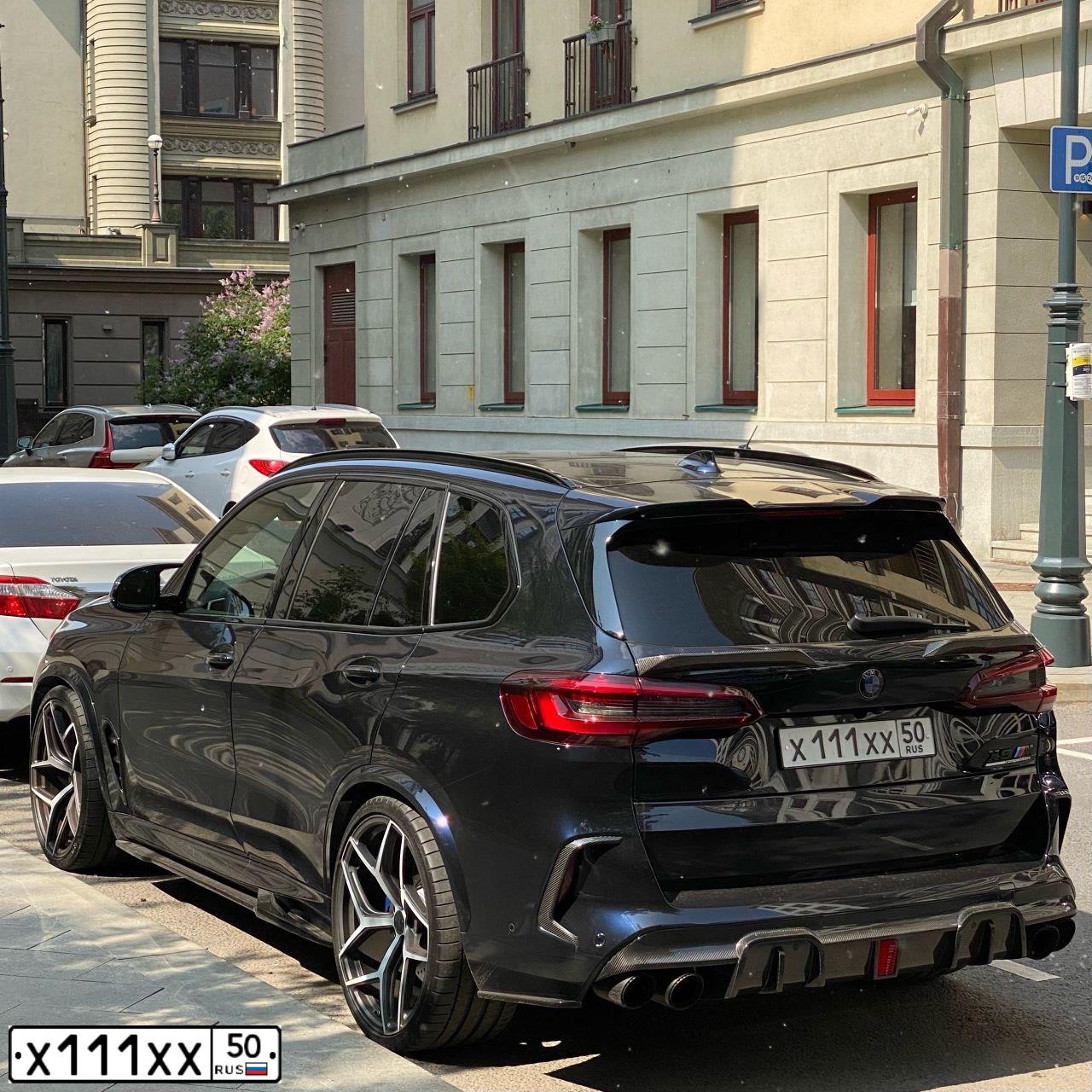 Фото автомобиля LADA 2108 SAMARA, 1995 — госномер Т909ТР90. Цвет: Красный