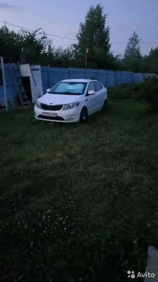 Фото автомобиля RENAULT LOGAN, 2011 — госномер Н662СР702. Цвет: БЕЖЕВЫЙ