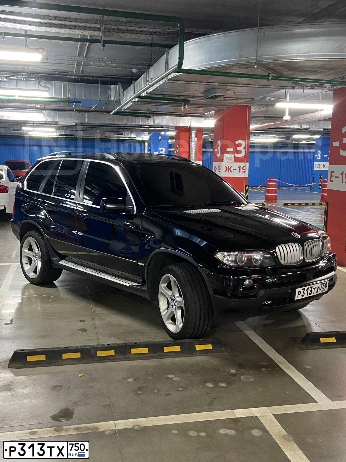 Фото автомобиля BMW X5, 2004 — госномер К535АР197. Цвет: ЧЕРНЫЙ