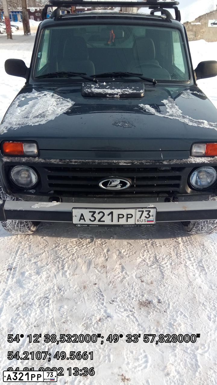 Фото автомобиля LADA 2121 NIVA, 2010 — госномер М400ВВ63. Цвет: Темно-зеленый