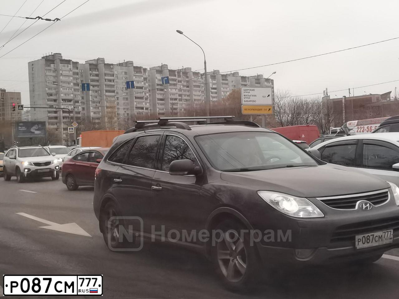 Фото автомобиля HYUNDAI IX55, 2010 — госномер С514СЕ96. Цвет: ТЕМНО-СЕРЫЙ