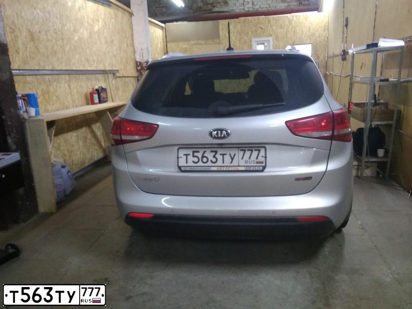 Фото автомобиля KIA CEE'D, 2016 — госномер Т563ТУ777