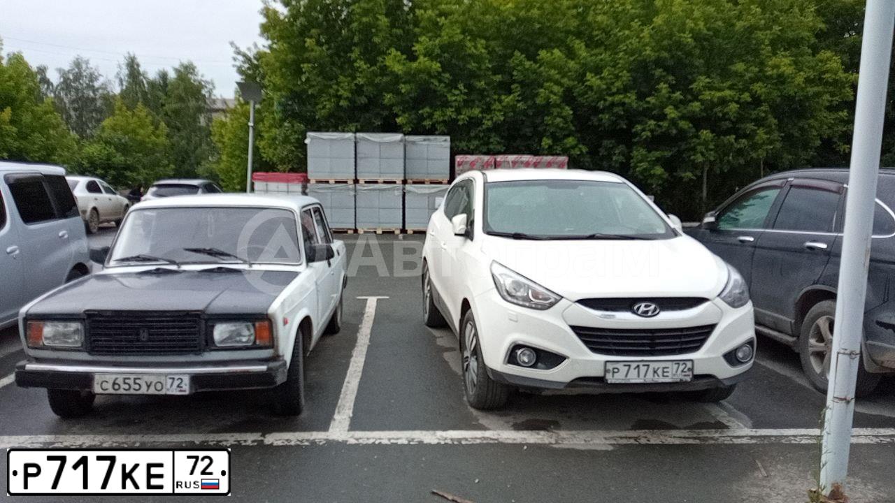 Фото автомобиля HYUNDAI IX35, 2014 — госномер Р717КЕ72. Цвет: Белый
