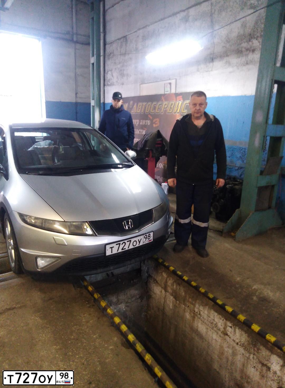 Фото автомобиля HONDA CIVIC, 2008 — госномер Т727ОУ98. Цвет: СЕРЕБРИСТЫЙ