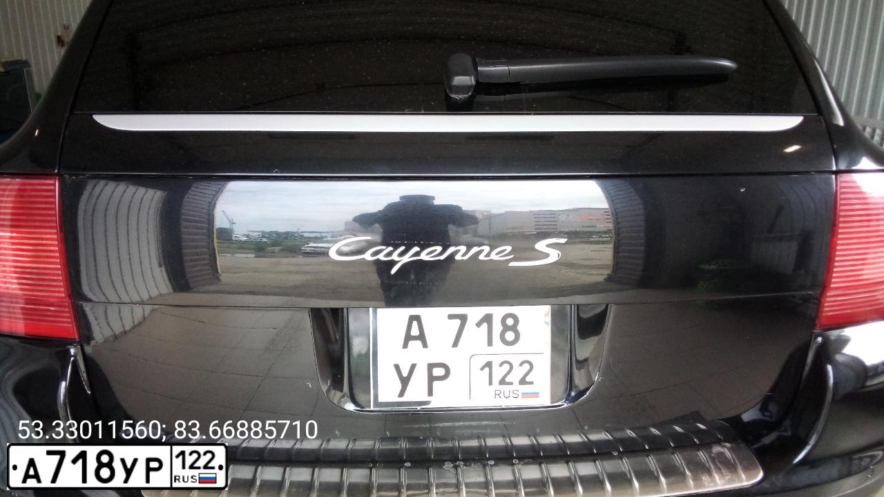 Фото автомобиля PORSCHE CAYENNE, 2003 — госномер У211УЕ55. Цвет: ЧЕРНЫЙ