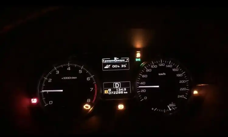 Фото автомобиля SUBARU FORESTER, 2017 — госномер М392РМ799. Цвет: БЕЛЫЙ
