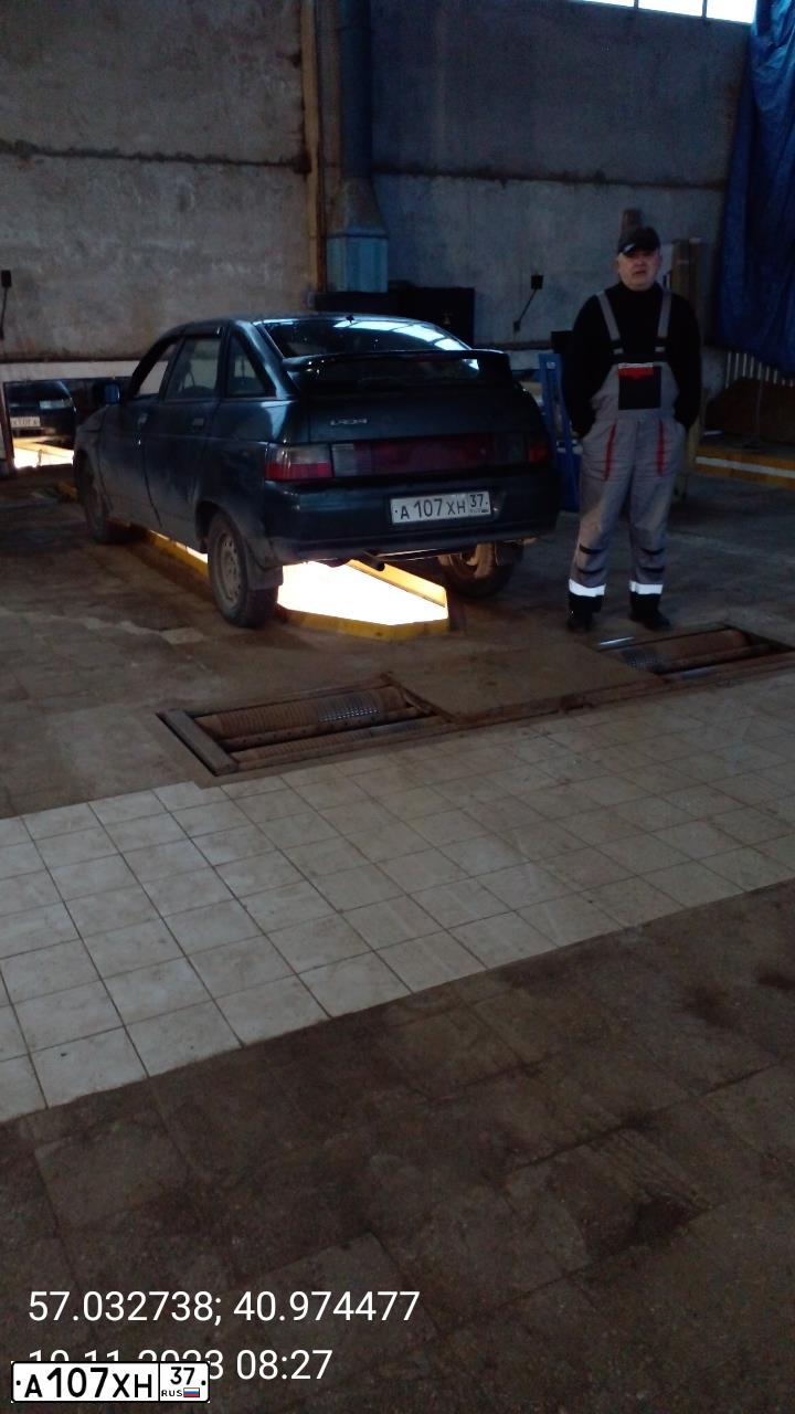Фото автомобиля LADA 2112, 2003 — госномер К254КХ33. Цвет: Темно-зеленый