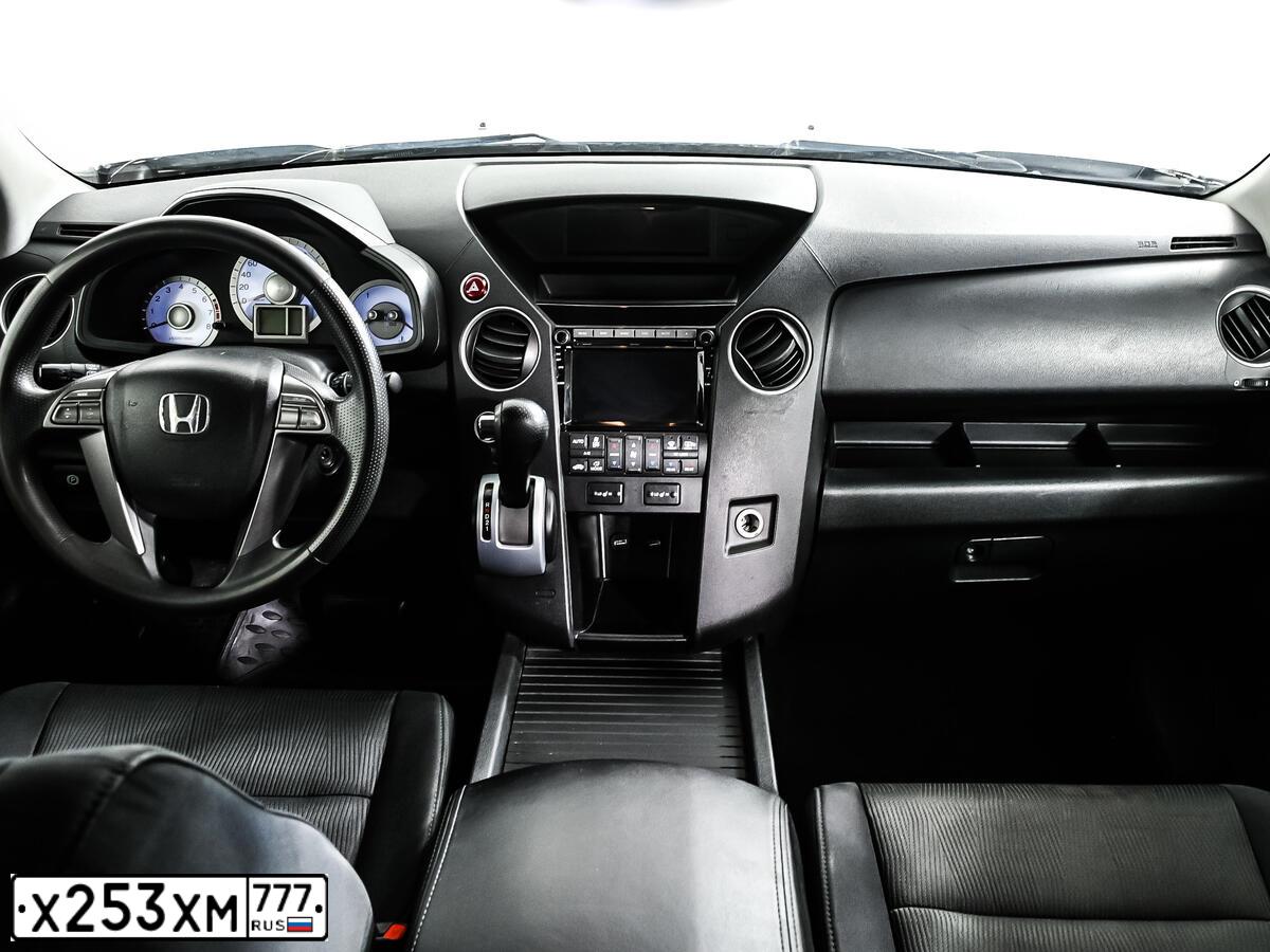 Фото автомобиля HONDA PILOT, 2008 — госномер Е715ХА197. Цвет: СЕРЕБРИСТЫЙ