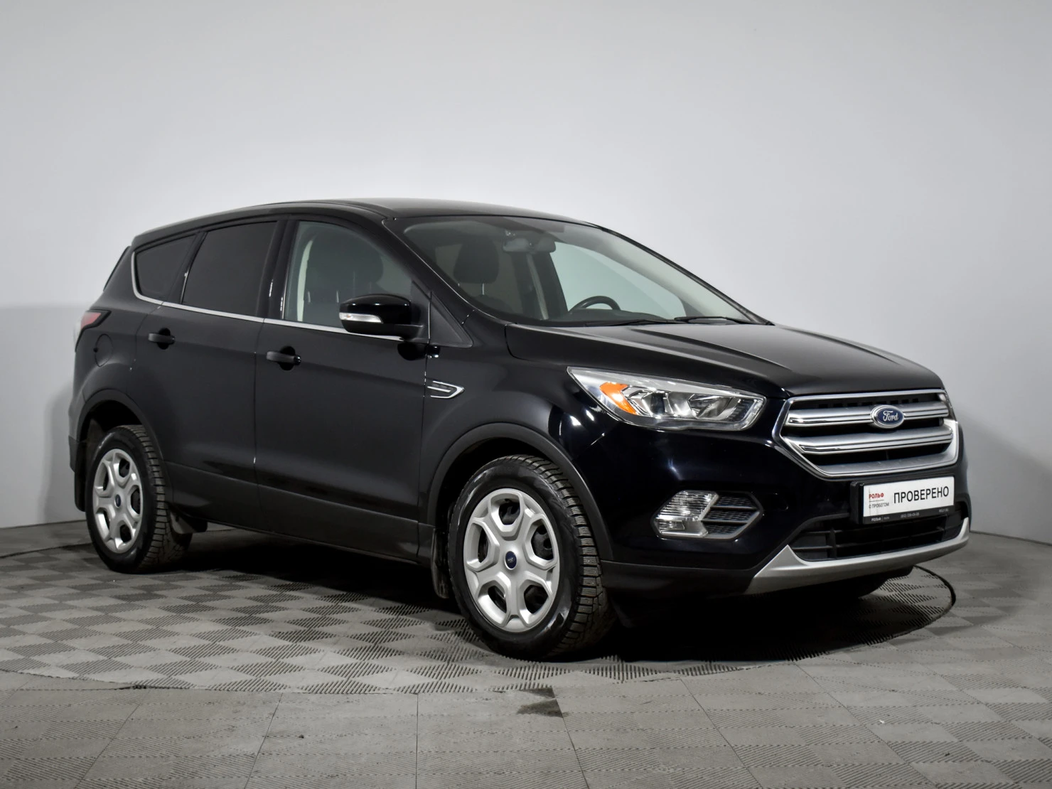 Фото автомобиля FORD KUGA, 2017 — госномер Х078АА178. Цвет: ЧЕРНЫЙ