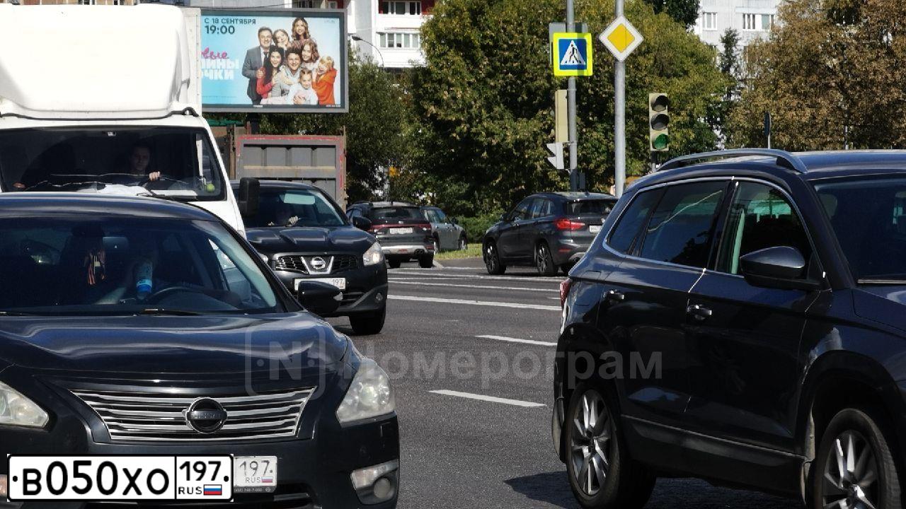 Фото автомобиля NISSAN TEANA, 2014 — госномер К781РМ147. Цвет: ЧЕРНЫЙ