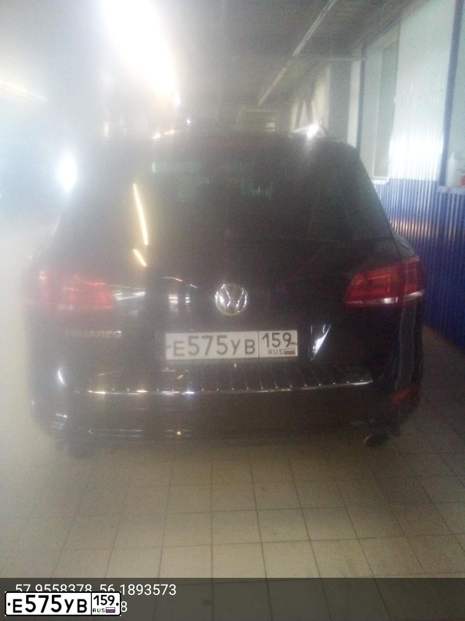 Фото автомобиля VOLKSWAGEN TOUAREG, 2014 — госномер С779КЕ196