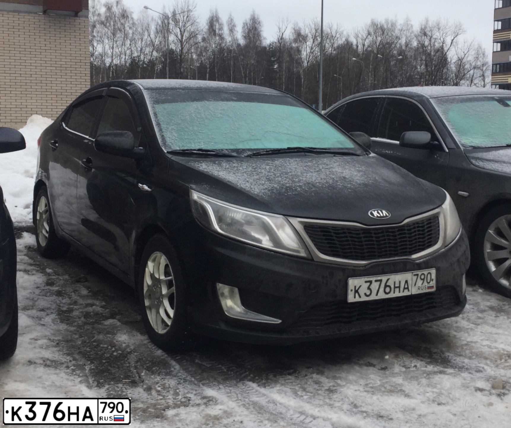 Фото автомобиля KIA RIO, 2013 — госномер К739ЕО181. Цвет: ЧЕРНЫЙ