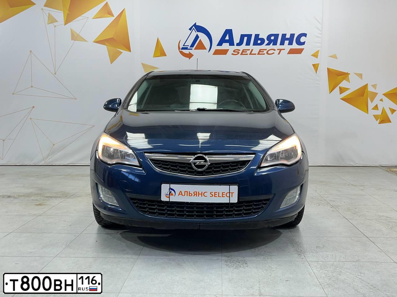 Фото автомобиля OPEL ASTRA, 2012 — госномер Е572НК12. Цвет: СИНИЙ МЕТАЛЛИК