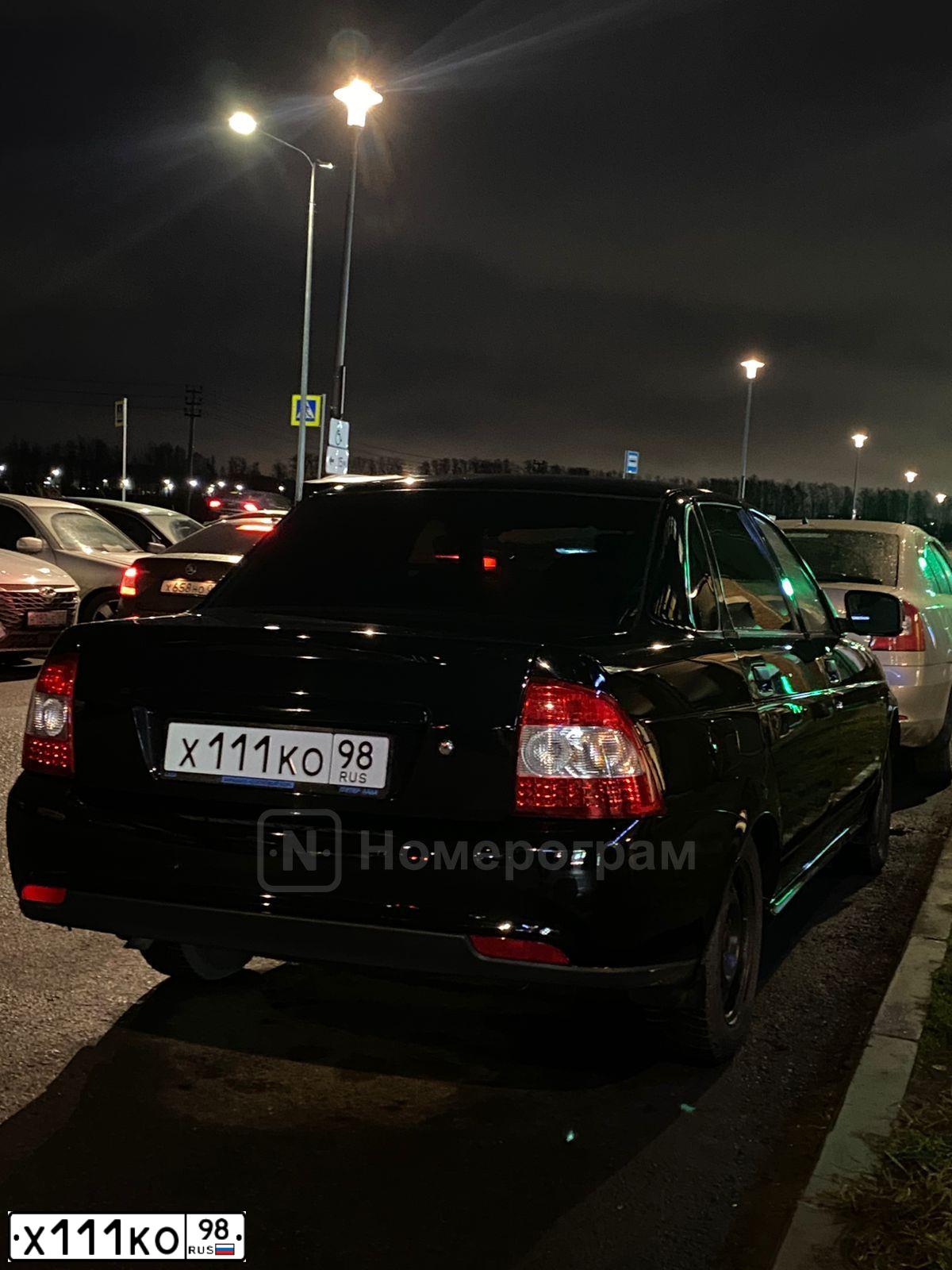 Фото автомобиля CHEVROLET AVEO, 2013 — госномер Х111КО98. Цвет: синий