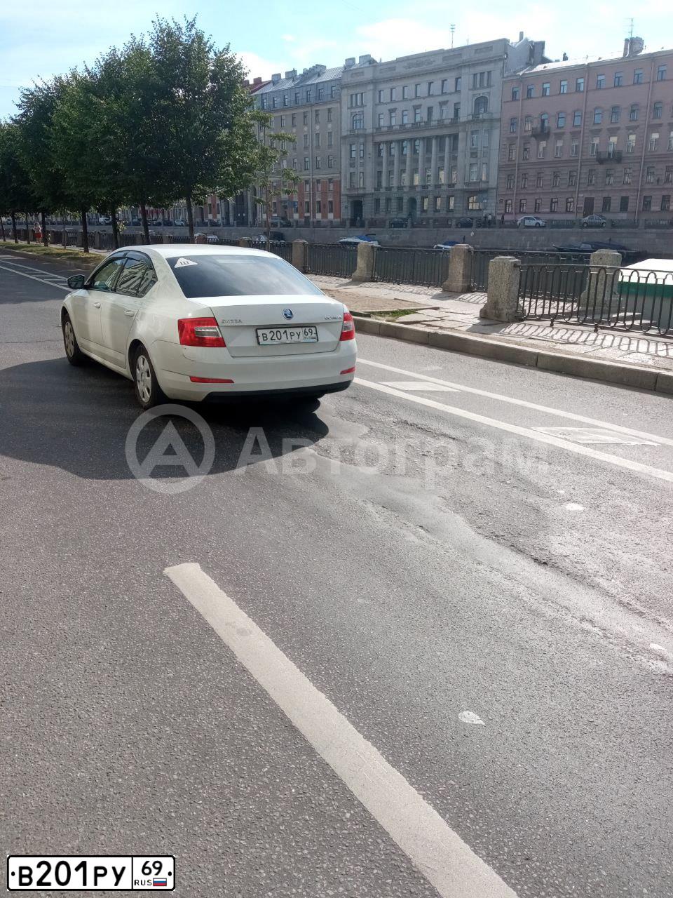 Фото автомобиля SKODA OCTAVIA, 2014 — госномер В201РУ69. Цвет: БЕЛЫЙ