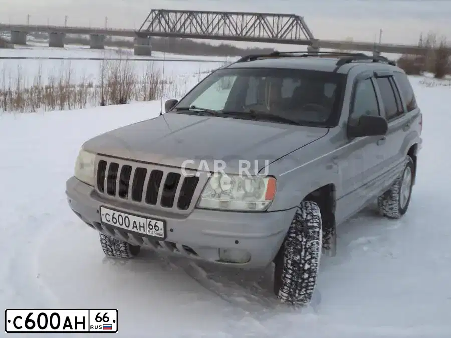 Фото автомобиля VOLVO XC90, 2006 — госномер К794РН72. Цвет: Серебристый
