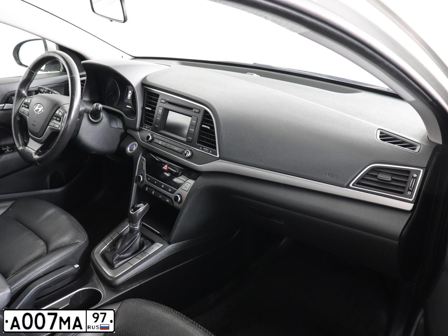 Фото автомобиля KIA RIO, 2014 — госномер А007МА97. Цвет: БЕЛЫЙ