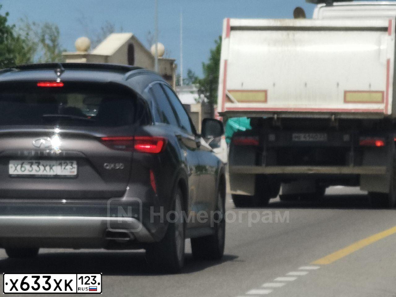 Фото автомобиля INFINITI I QX50 EX, 2018 — госномер Р999ТМ64. Цвет: Коричневый