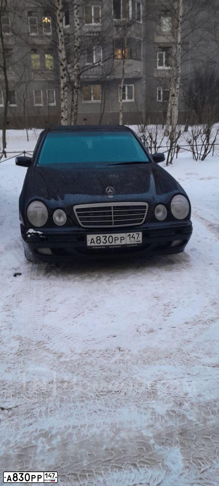 Фото автомобиля MERCEDES E-KLASSE, 2001 — госномер А830РР147. Цвет: ЧЕРНЫЙ