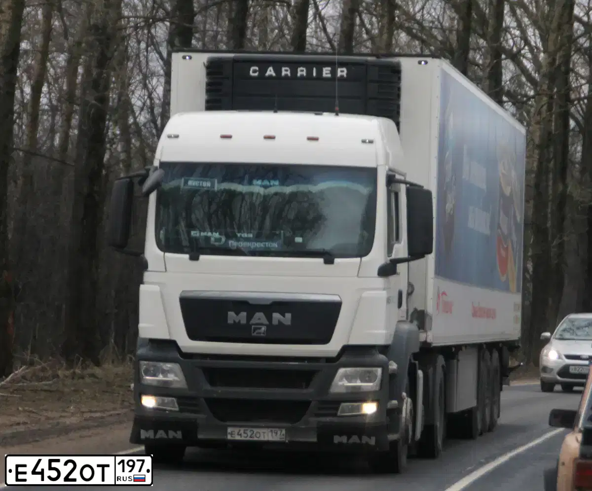 Фото автомобиля MAN TGS 18.XXX /4X2/, 2011 — госномер Е452ОТ197. Цвет: Белый