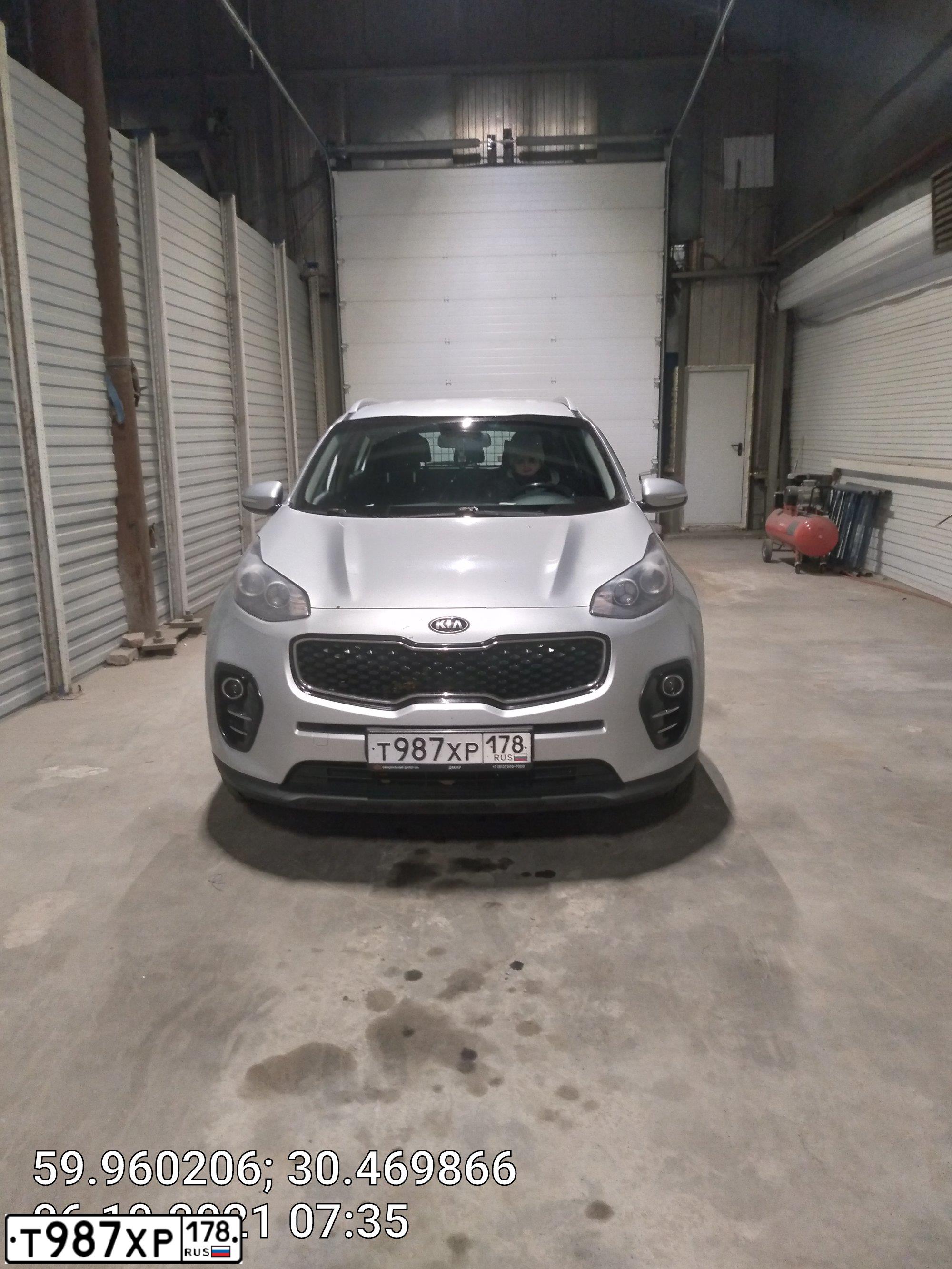 Фото автомобиля KIA SPORTAGE, 2016 — госномер Т987ХР178. Цвет: СЕРЕБРИСТЫЙ