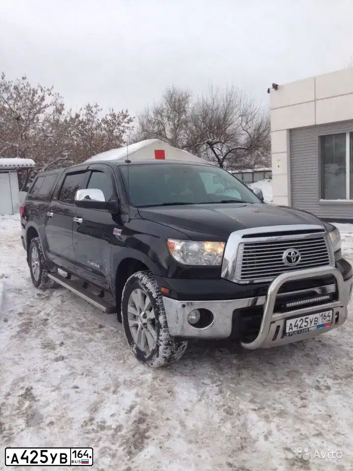 Фото автомобиля TOYOTA TUNDRA, 2012 — госномер У897ЕХ48. Цвет: ЧЕРНЫЙ