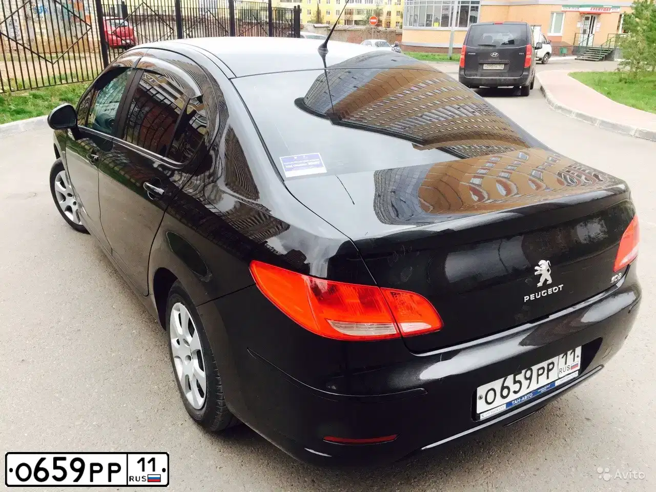 Фото автомобиля PEUGEOT 408, 2013 — госномер В426ЕН702. Цвет: ЧЕРНЫЙ