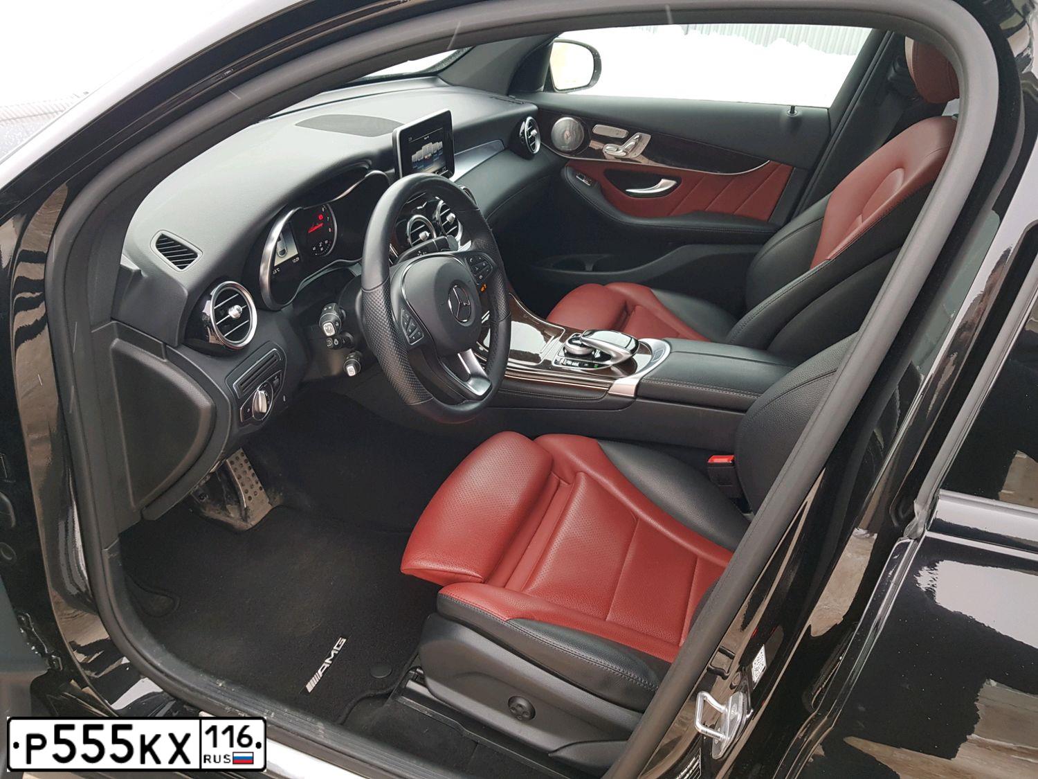 Фото автомобиля LANDROVER RANGE ROVER EVOQUE, 2012 — госномер Е171ВУ702. Цвет: СЕРЫЙ