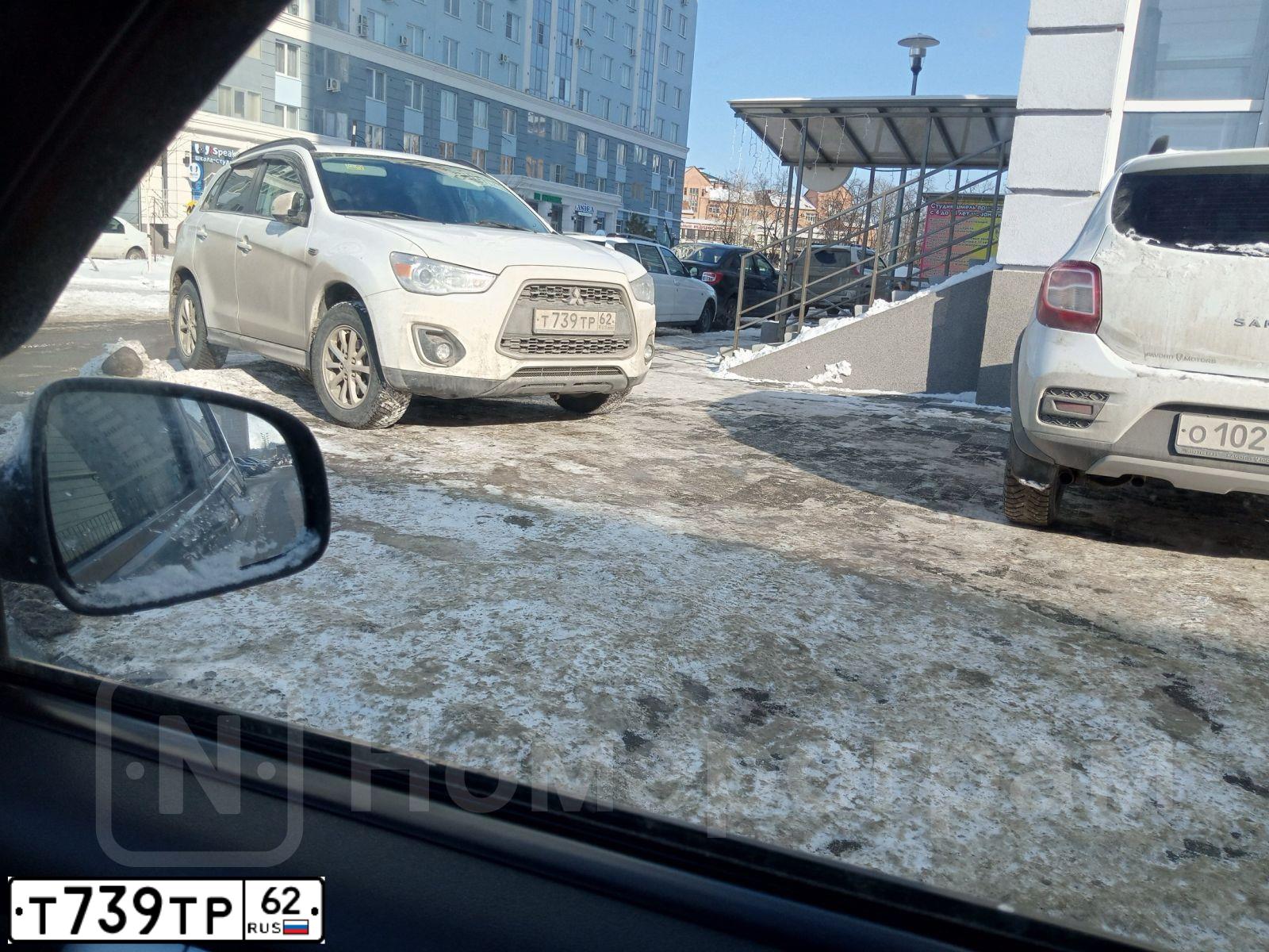 Фото автомобиля MITSUBISHI ASX, 2014 — госномер Т739ТР62. Цвет: Белый