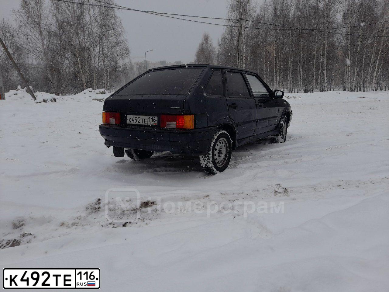 Фото автомобиля LADA 2114, 2008 — госномер В140НК12. Цвет: ГРАФИТОВЫЙ МЕТАЛЛИК