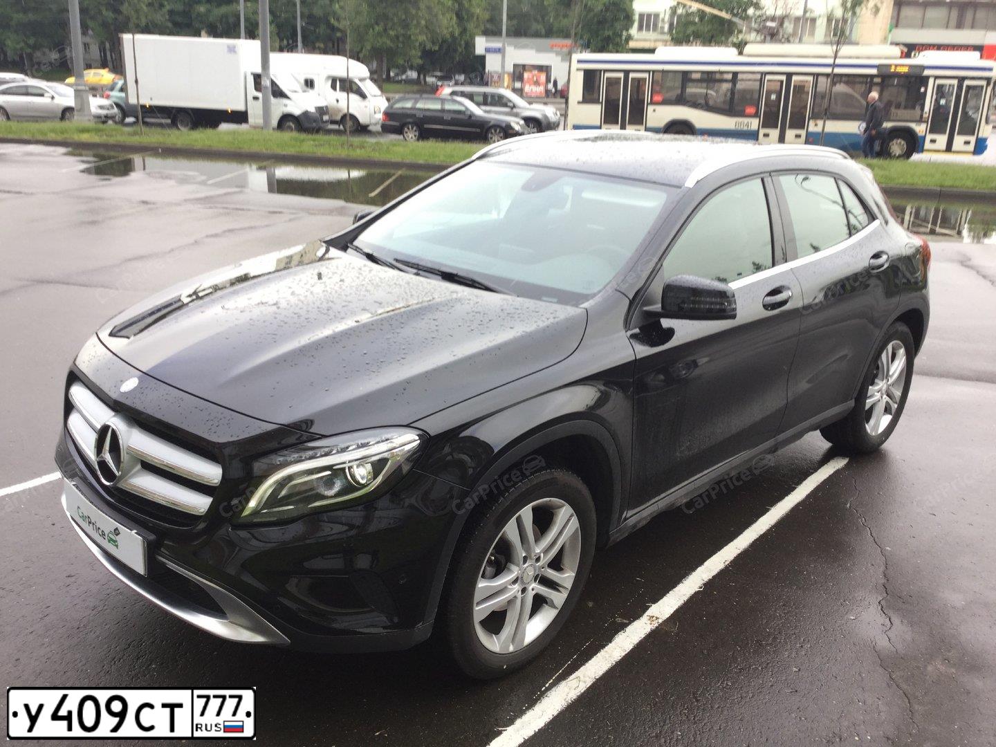 Фото автомобиля MERCEDES GLA-KLASSE, 2015 — госномер У409СТ777. Цвет: ЧЕРНЫЙ