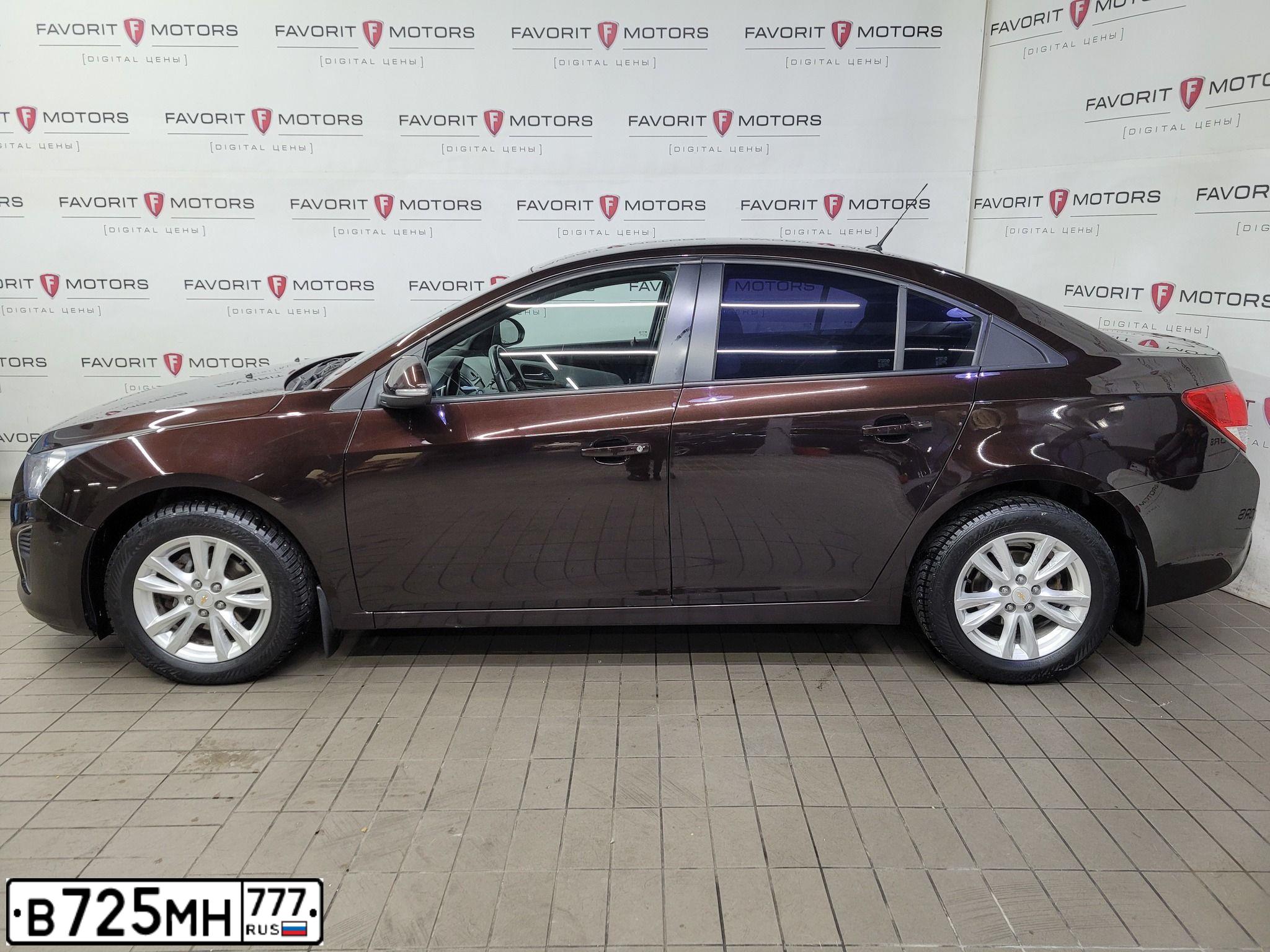 Фото автомобиля CHEVROLET CRUZE, 2014 — госномер М672ОК790. Цвет: КОРИЧНЕВЫЙ МЕТАЛЛ