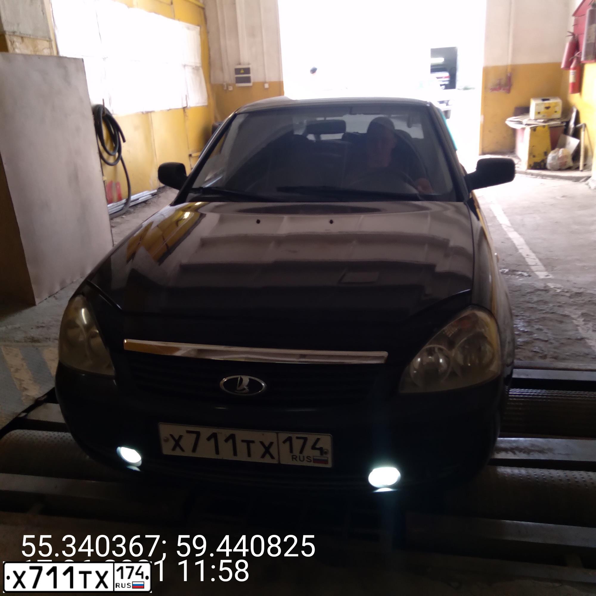 Фото автомобиля LADA 2170 PRIORA, 2008 — госномер Н333АР774. Цвет: ЧЕРНЫЙ
