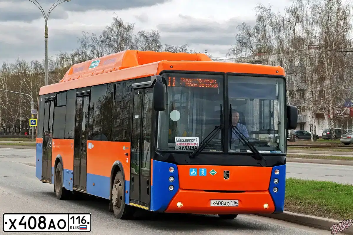 Фото автомобиля NEFAZ 5299 /KAMAZ 5297 4X2/, 2015 — госномер А875КС155. Цвет: Оранжевый