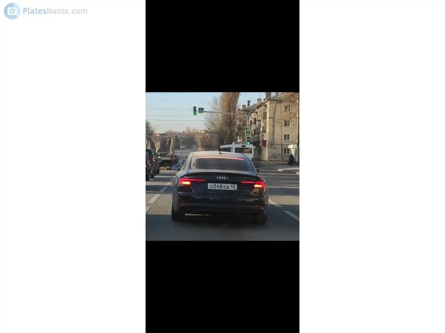 Фото автомобиля AUDI A5, 2018 — госномер О048ЕВ48. Цвет: ЧЕРНО-СИНИЙ